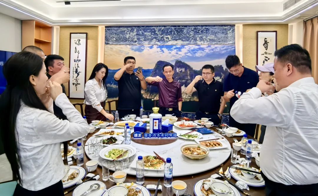 <b>珠海市場掀起“雄正熱”,醬香酒本來的味道悄然綻放</b>