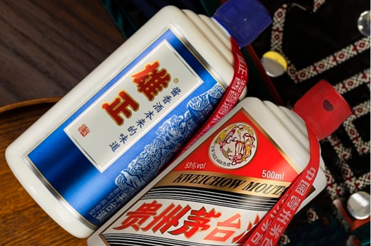 【中國財富網】茅臺董事長為何如此鐘情于雄正,三次造訪只為品嘗一杯醬香酒本來的味道？