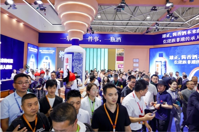 【中國商報網】第十三屆酒博會,雄正醬香酒鏈接全球市場,展示非遺文化