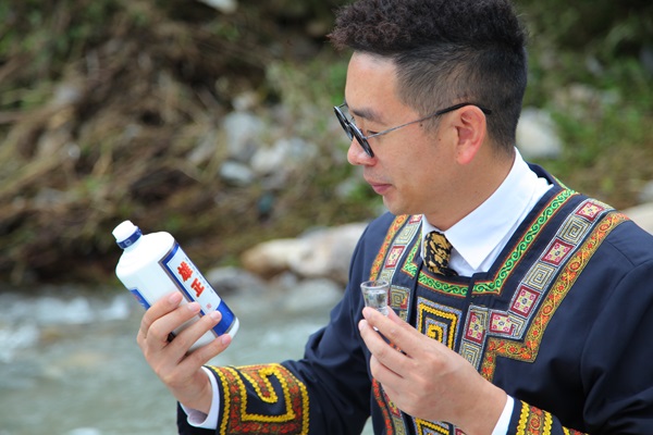跨越千山萬水，貴州非遺雄正醬香酒落戶溫州